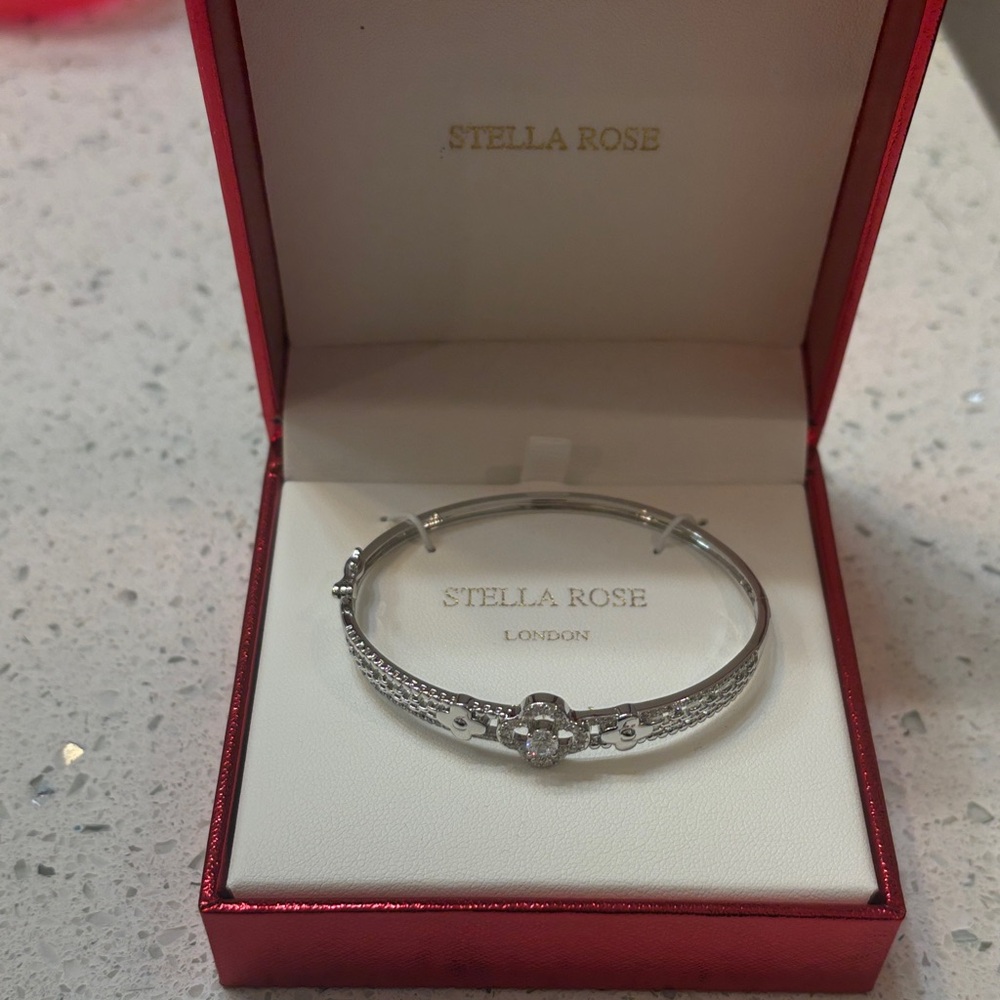 Silver Bracelet with Crystal Accents